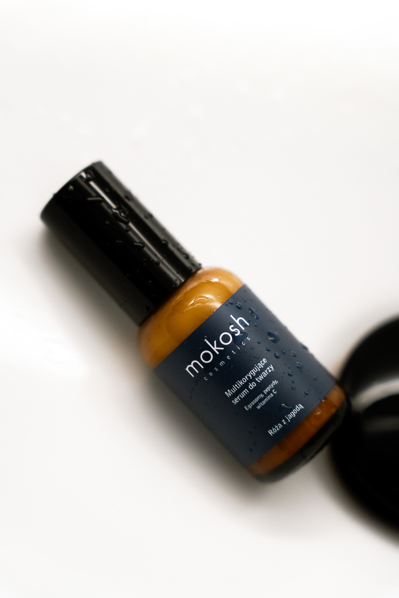 Multikorygujące serum do twarzy Egzosomy, peptydy, witamina C | 30 ml | Mokosh