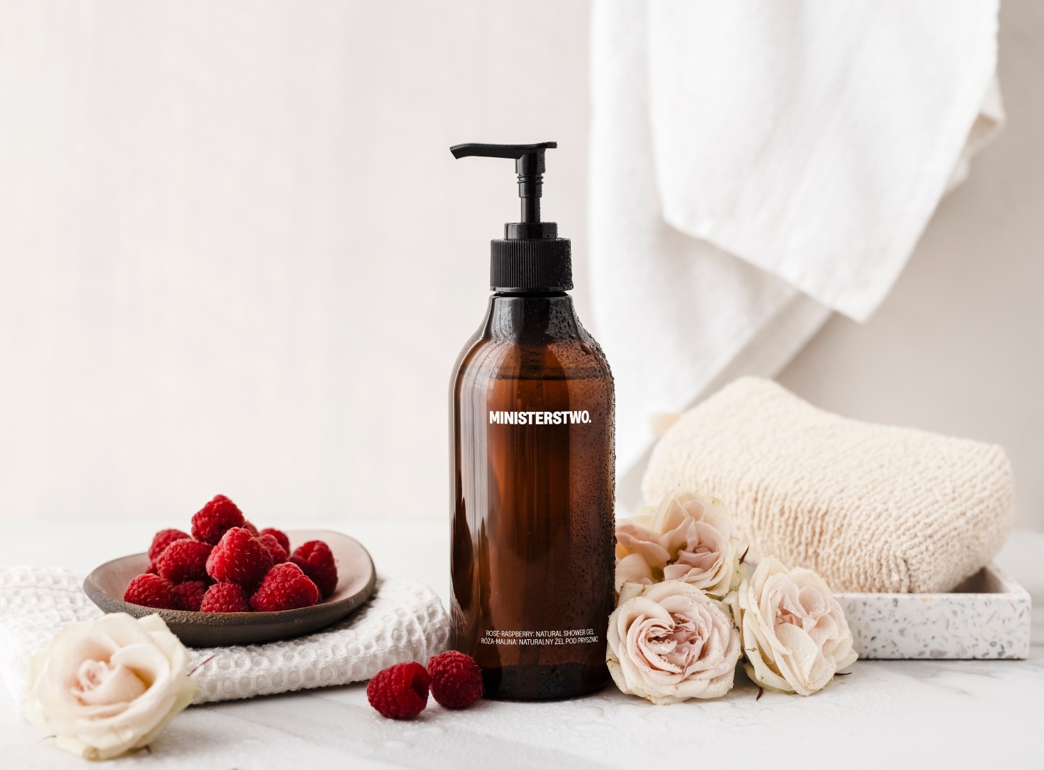 Róża-Malina żel pod prysznic 400 ml | naturalny | Ministerstwo Dobrego Mydła