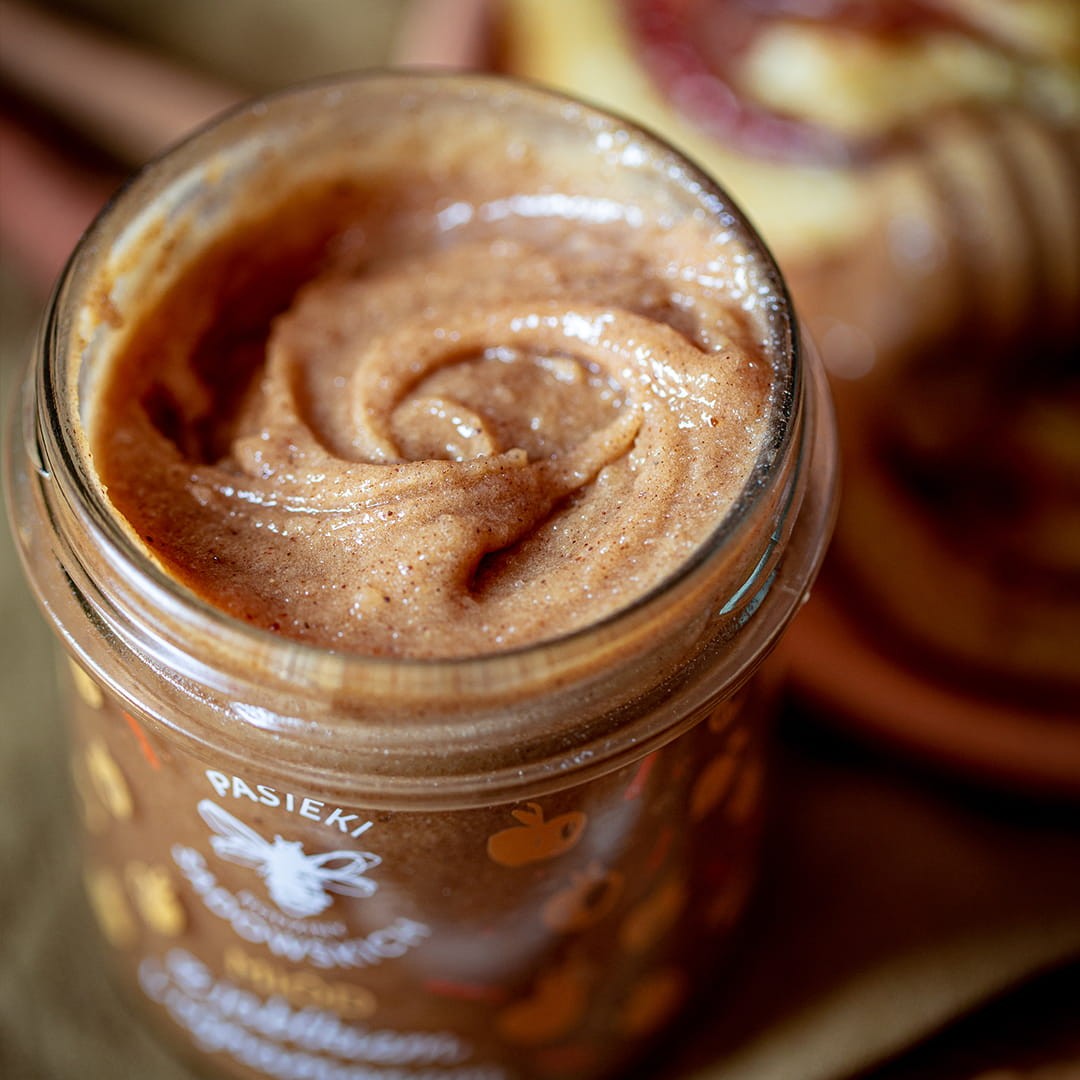 Miód z jabłkiem i cynamonem | 430 g | Pasieki Sadowskich