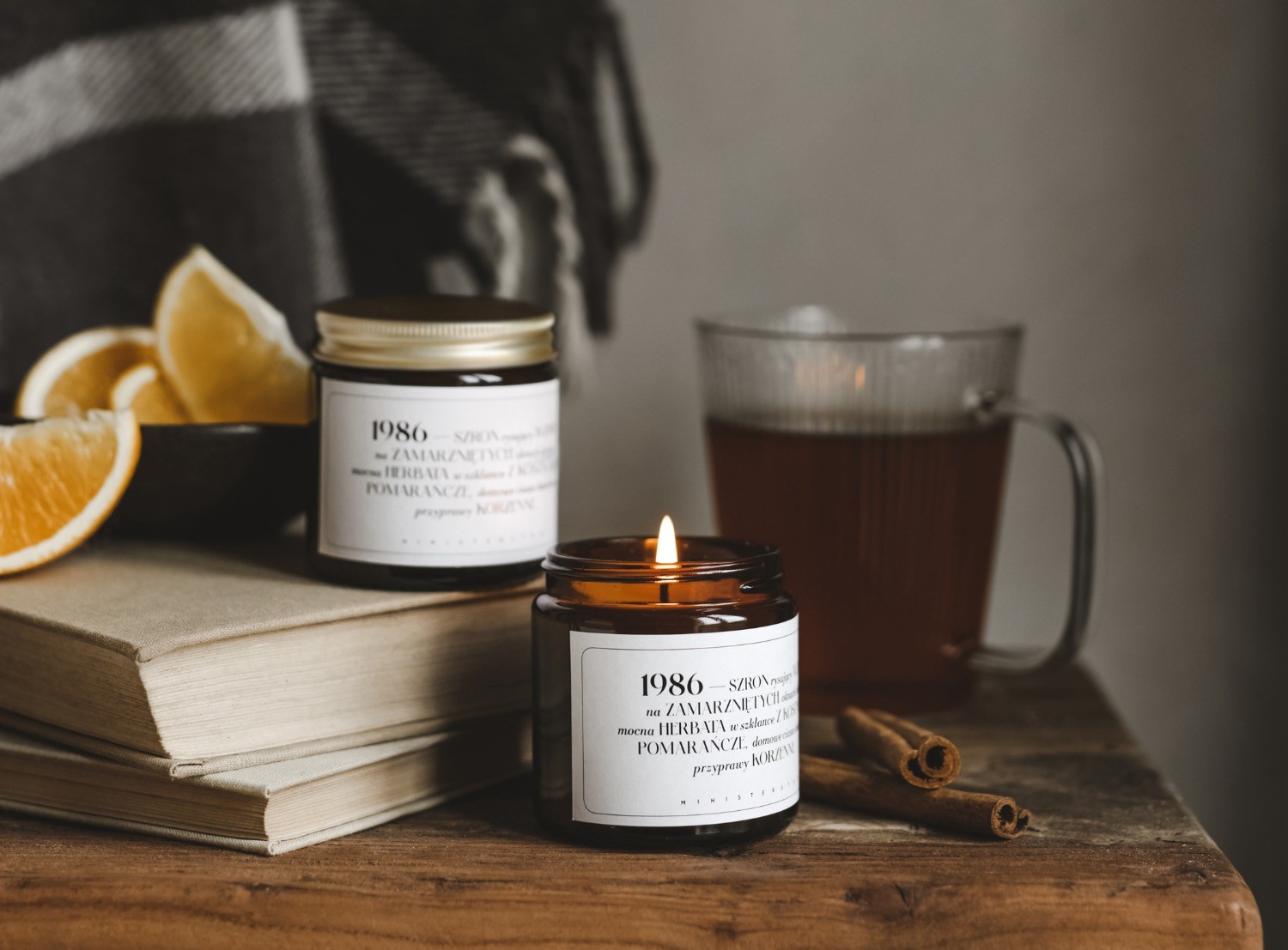 Świeca zapachowa 1986 | 120ml | Ministerstwo Dobrego Mydła