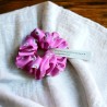 Jedwabna gumka do włosów scrunchie Pink Daisy Delight