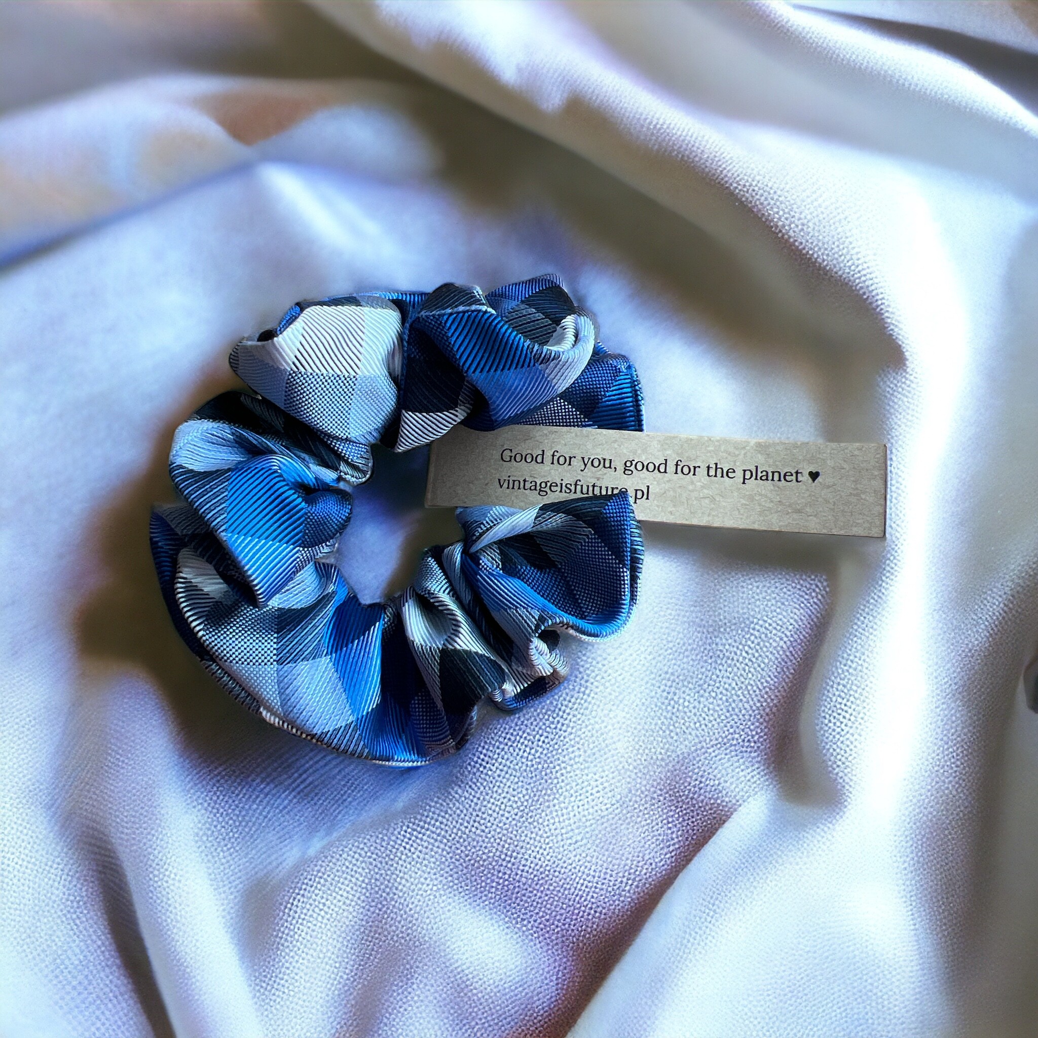 Jedwabna gumka do włosów scrunchie Sapphire Argyle