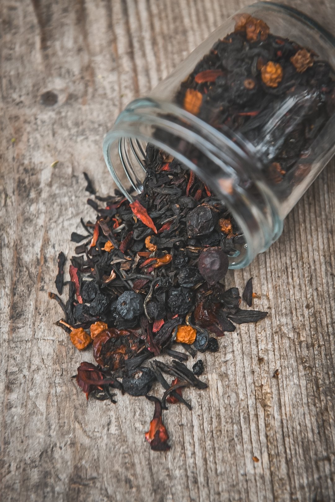 Herbata Góralski Las | czarna z owocami leśnymi i hibiskusem | 100 g, Tatrzańska Spiżarnia