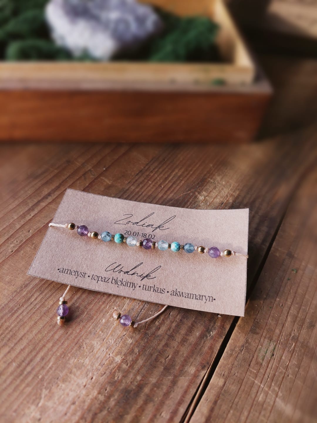 Bransoletka zodiakalna Wodnik – ametyst, topaz, turkus, akwamaryn