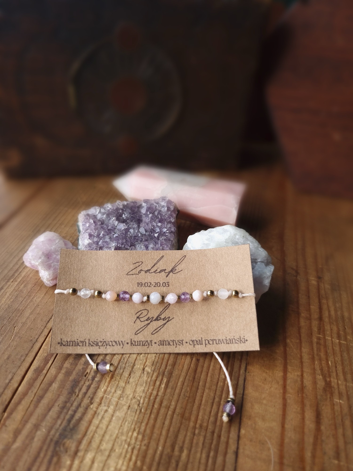 Bransoletka zodiakalna Ryby – kunzyt, ametyst, opal, księżycowy