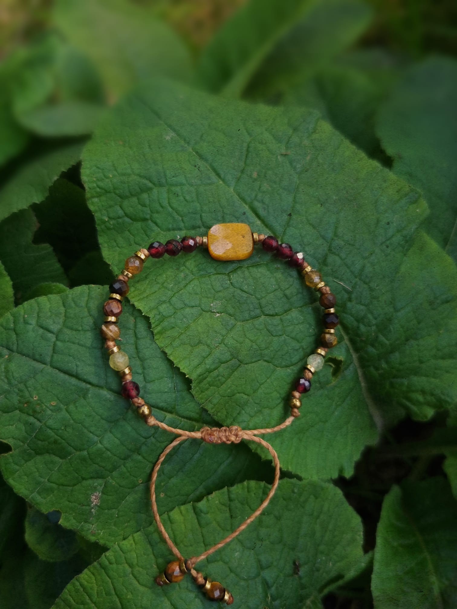 Bransoletka Moon Spirit Stones z tygrysim okiem, granatem i grosularem