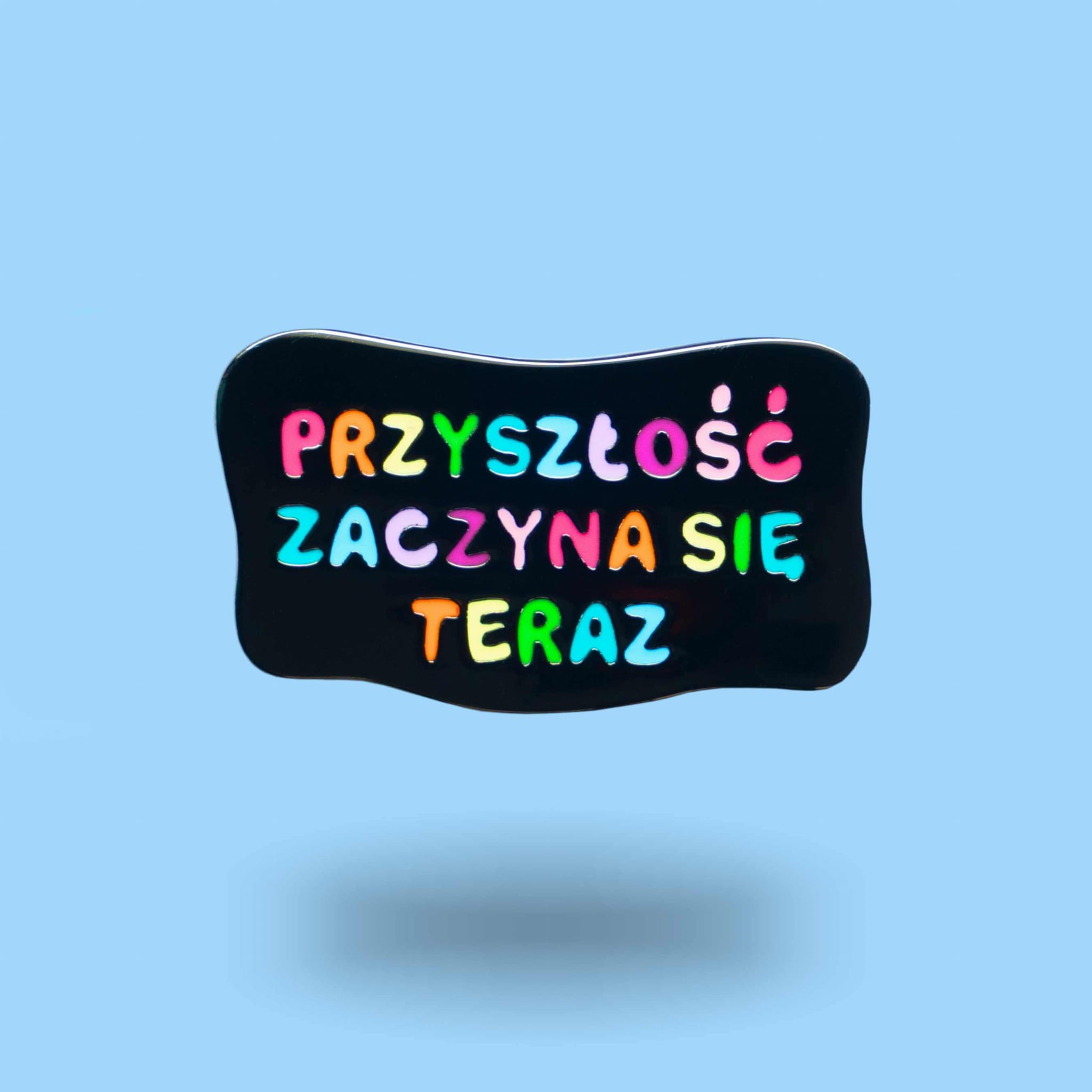 Pin „Przyszłość” | metalowa przypinka z przesłaniem | Paw Generation