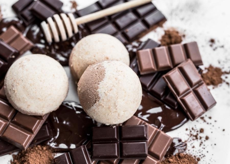 Czekolada – półkula kąpielowa 50 g | Ministerstwo Dobrego Mydła