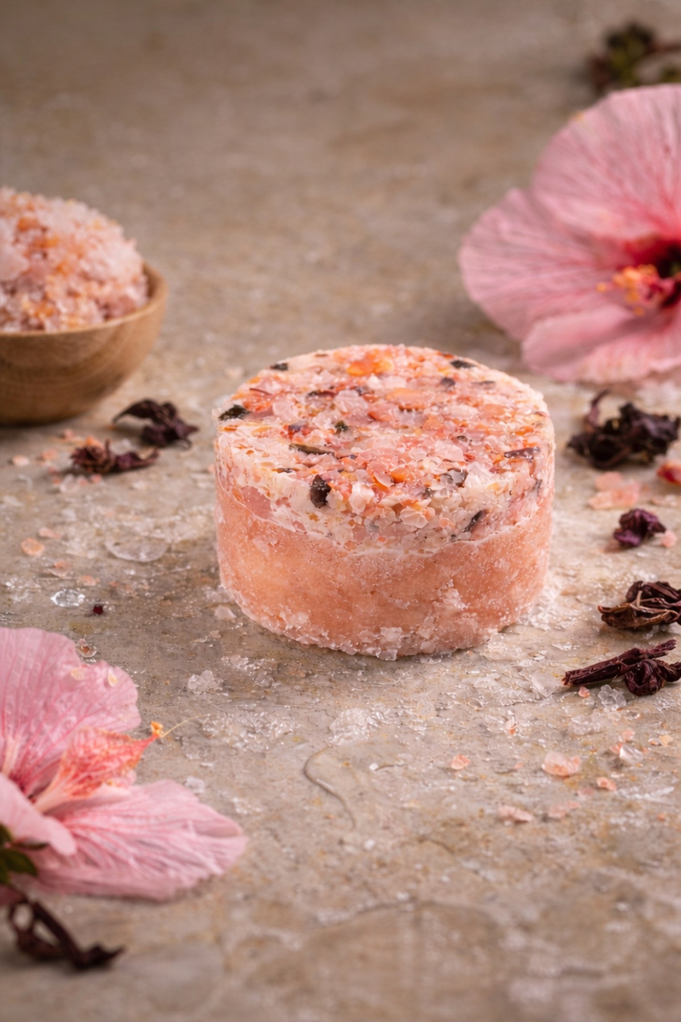 Hibiskus z solą himalajską | mydło peelingujące 160 g | Bracia Mydlarze