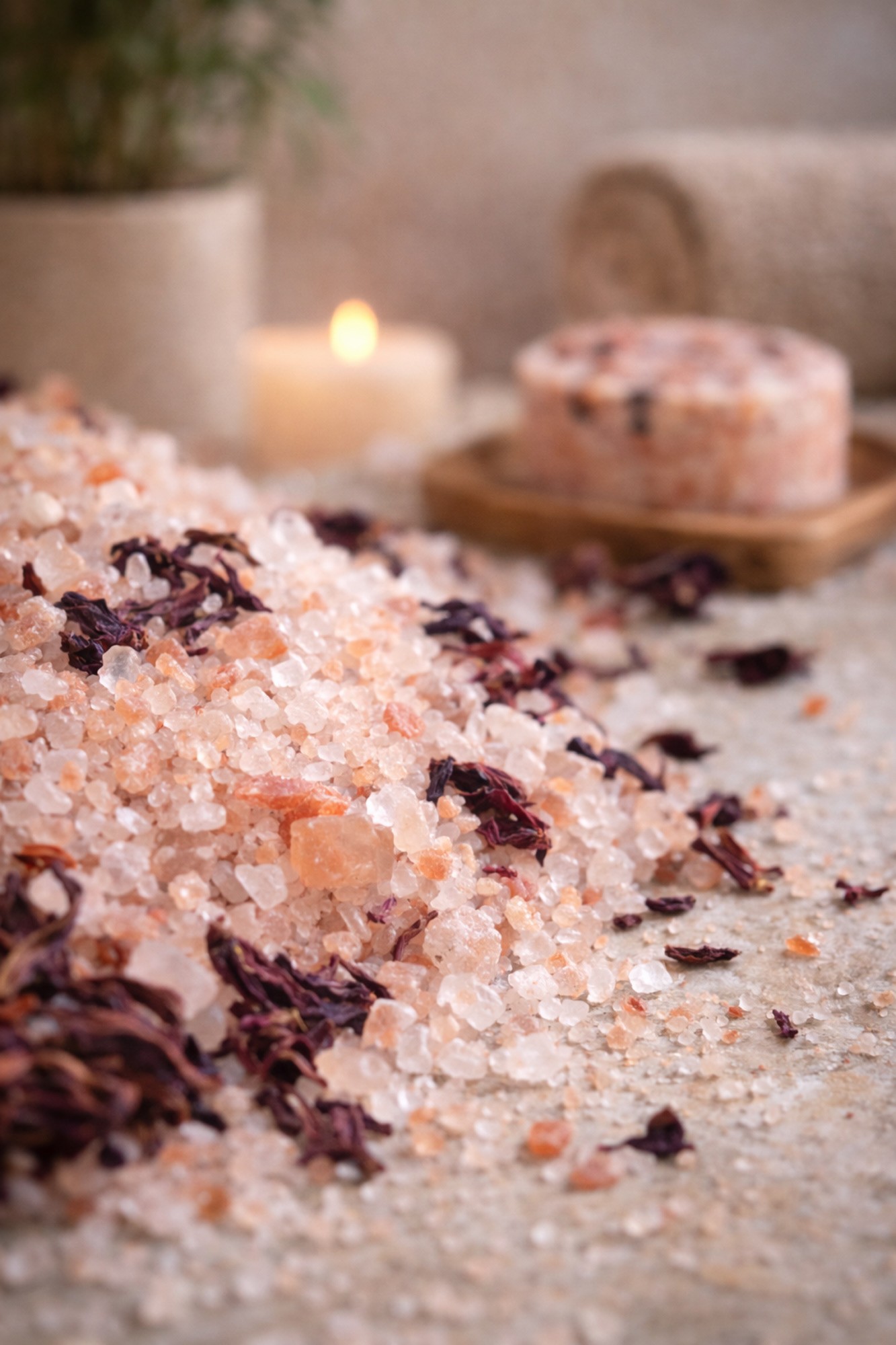 Hibiskus z solą himalajską | mydło peelingujące 160 g | Bracia Mydlarze